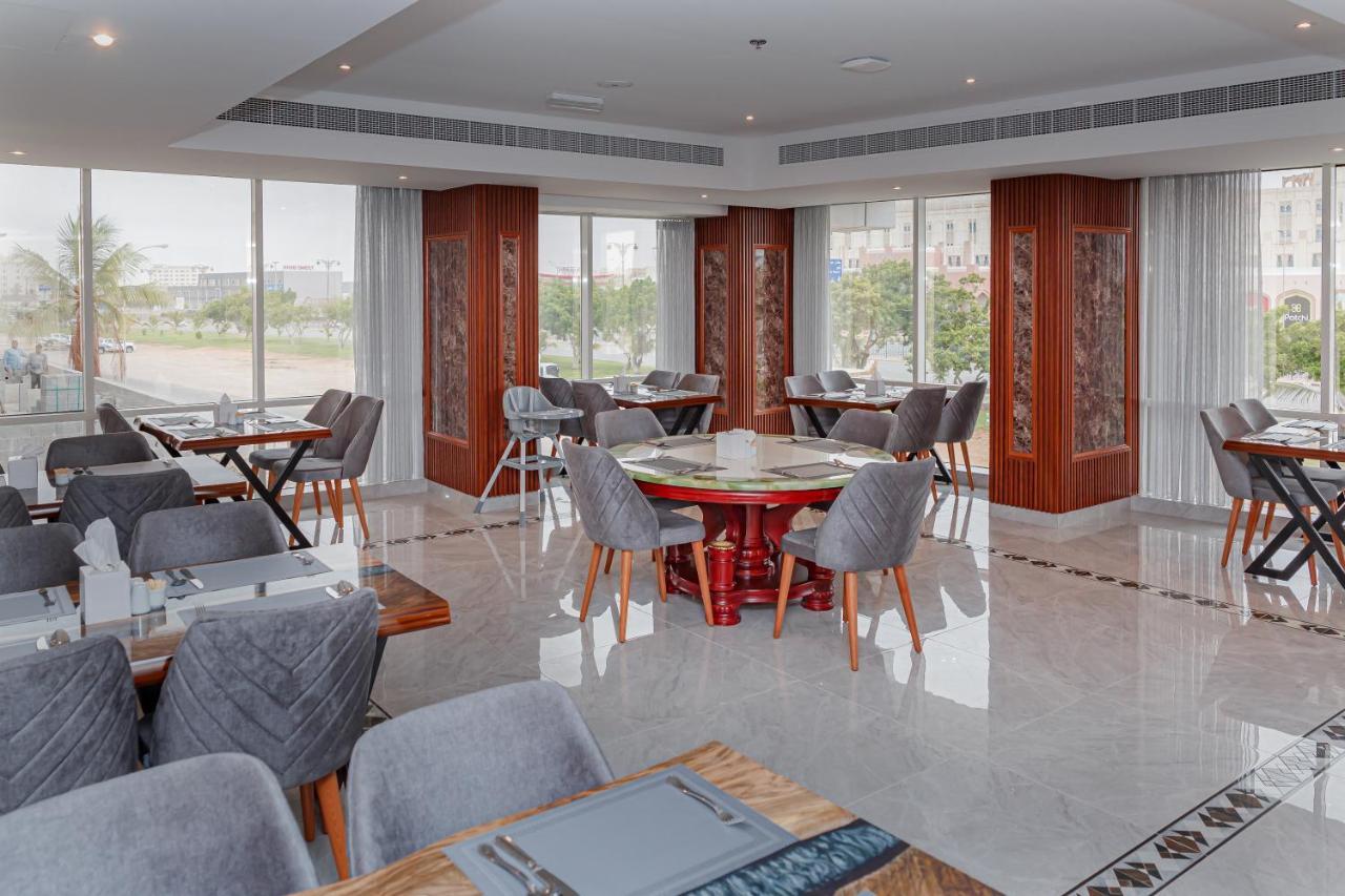 Salalah International Hotel Bagian luar foto